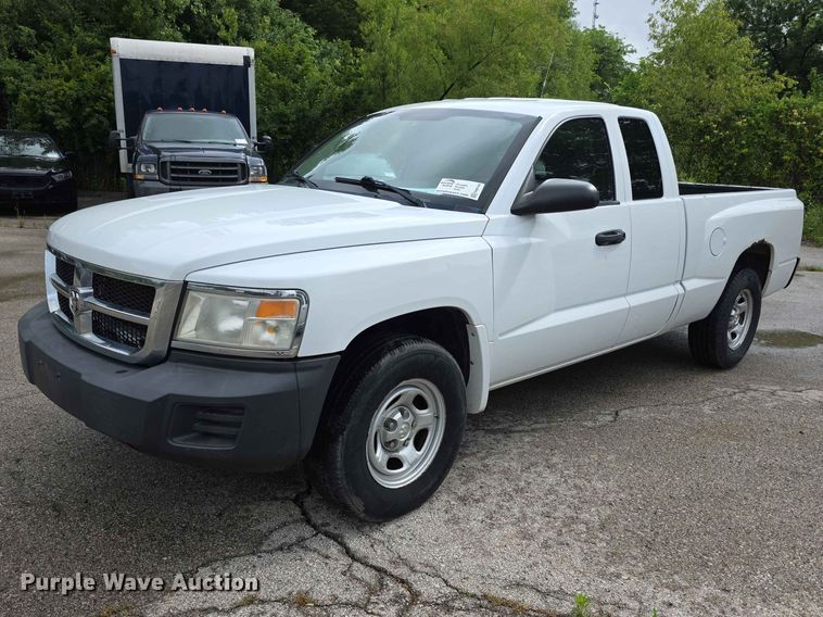 2008 Dodge Dakota Ext. Cab Pickup Truck - photo 1