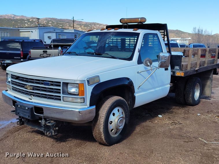 1993 Chevrolet Cheyenne 3500 Flatbed Pickup Truck - photo 1