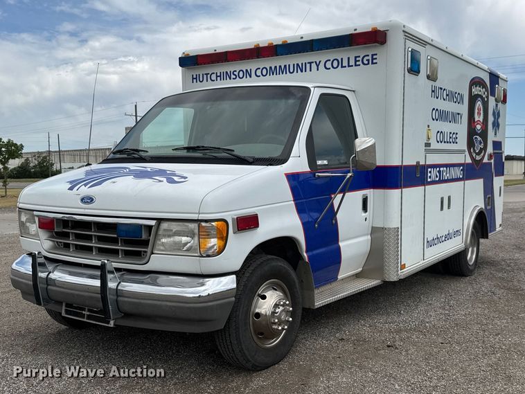 1992 Ford E350 Ambulance - photo 1