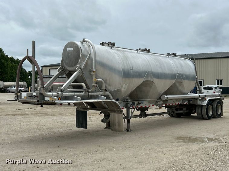 2008 Heil Pneumatic Dry Bulk Trailer - photo 1