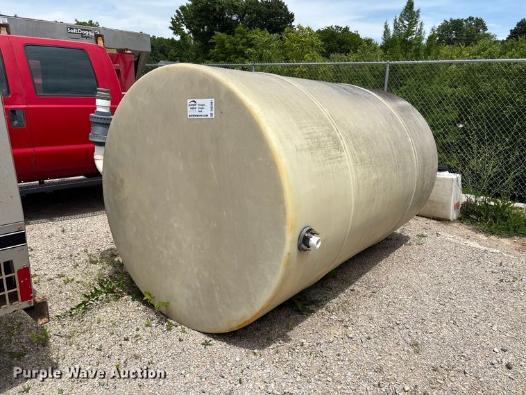 Horizontal Poly Tank - photo 1