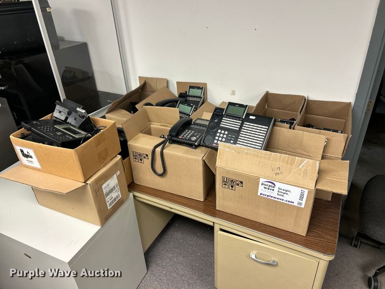 Phones - photo 1