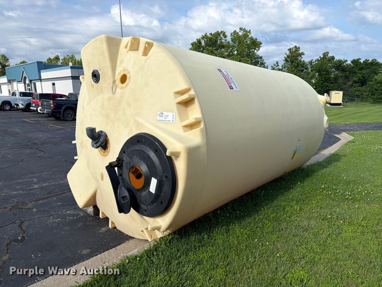 Poly Tank - photo 1