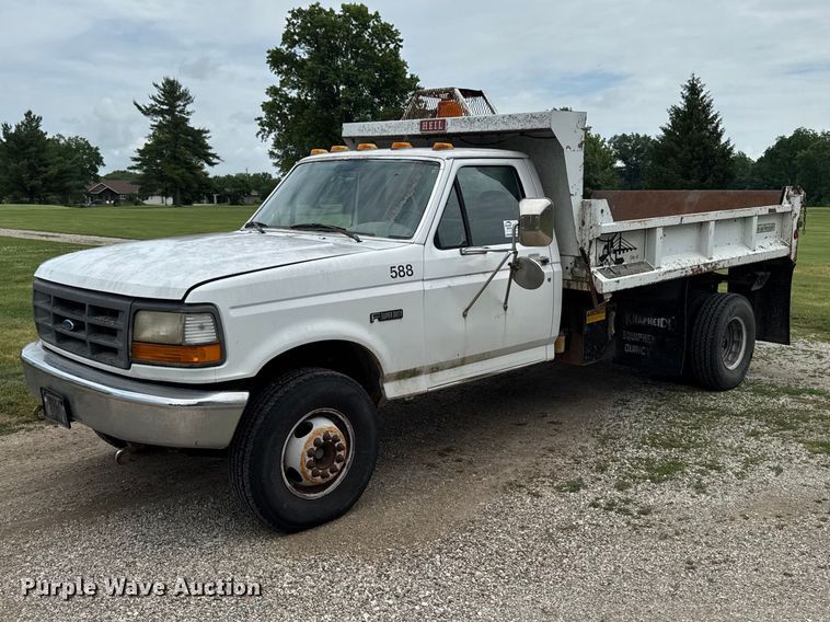 1996 Ford F450 Super Duty Dump Truck - photo 1
