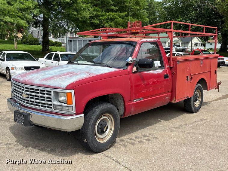 1989 Chevrolet C2500 Utility Bed Pickup Truck - photo 1
