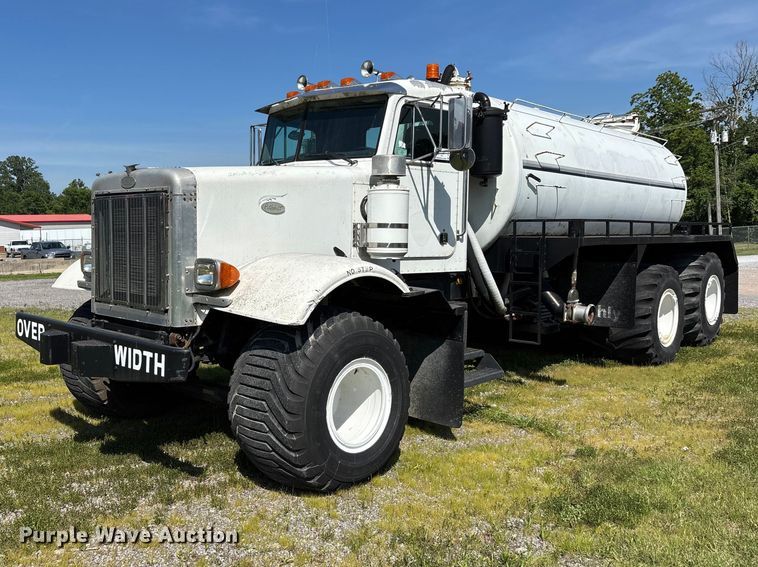 1994 Peterbilt 357 Liquid Manure Spreader - photo 1