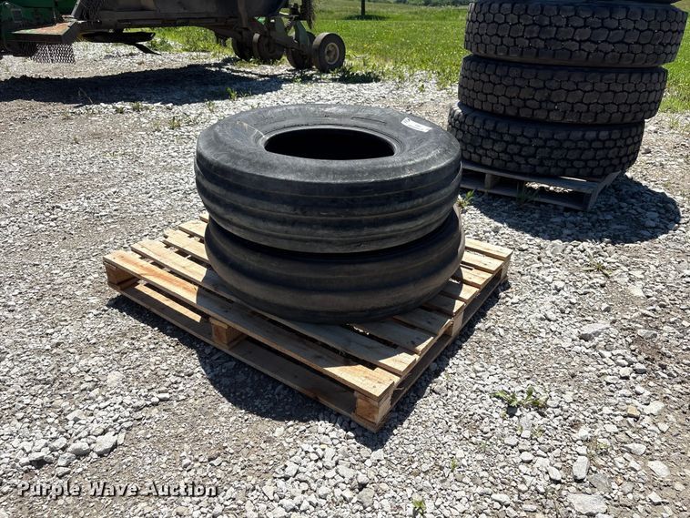 (2) 10.00-16 Tires - photo 1