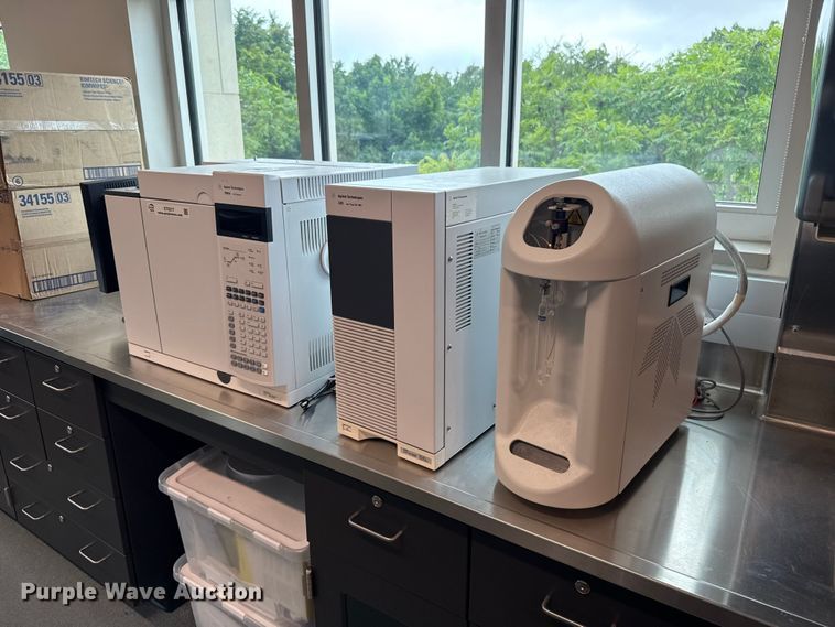 Lab Equipment - photo 1