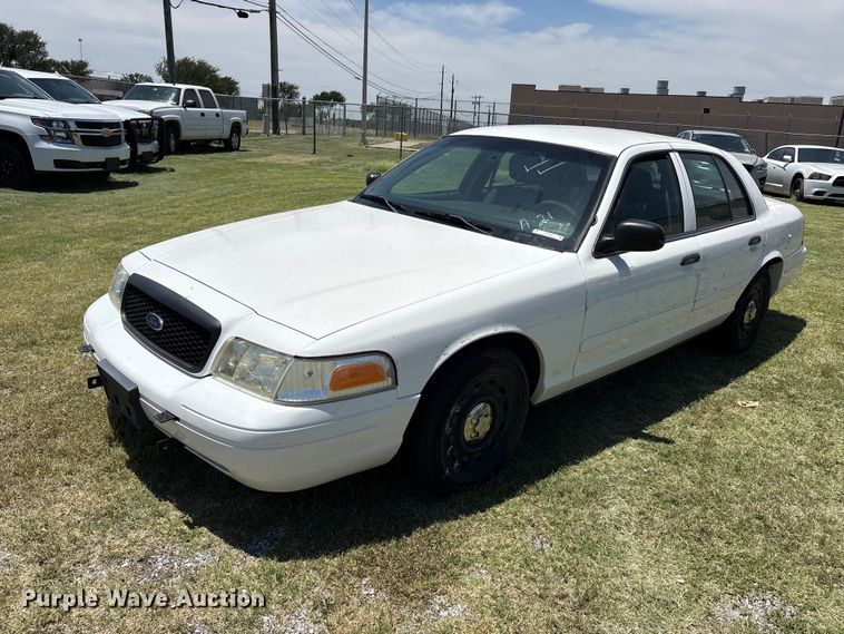 2005 Ford Crown Victoria Police Interceptor - photo 1