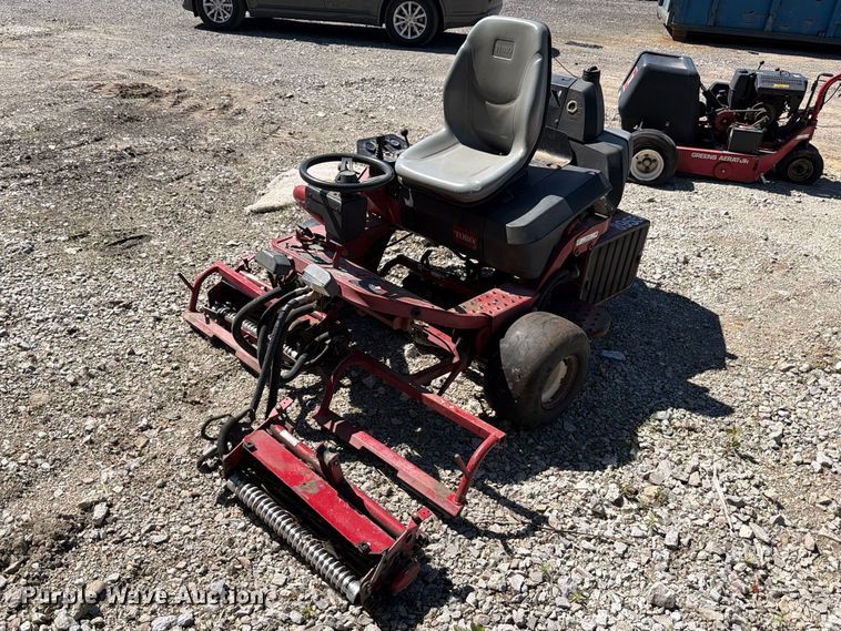 Toro Greensmaster 3200 Reel Mower - photo 1