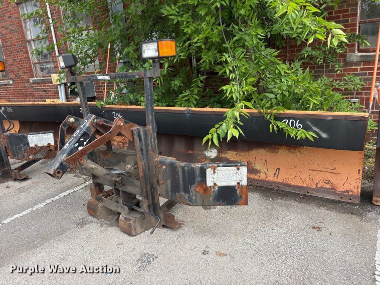 2005 Wausau Snow Plow - photo 1