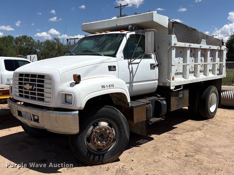 1999 Chevrolet C7500 Dump Truck - photo 1