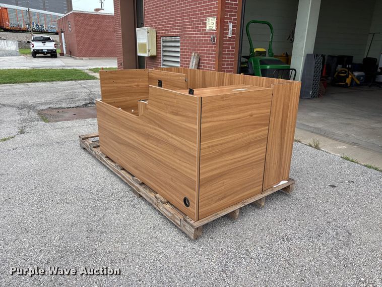 (2) Desks - photo 1