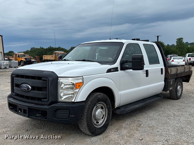 2016 Ford F250 Super Duty Crew Cab Flatbed Pickup Truck - photo 1