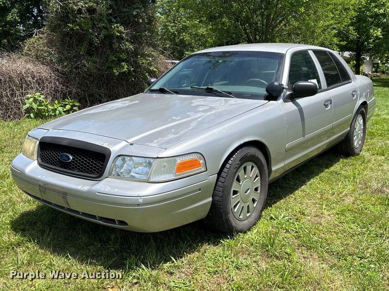 2006 Ford Crown Victoria Police Interceptor - photo 1