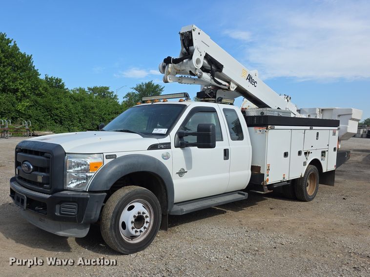 2012 Ford F550 Super Duty XL Bucket Truck - photo 1