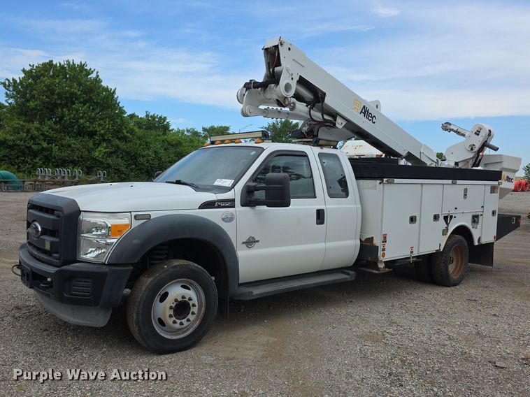 2012 Ford F550 Super Duty XL Bucket Truck - photo 1