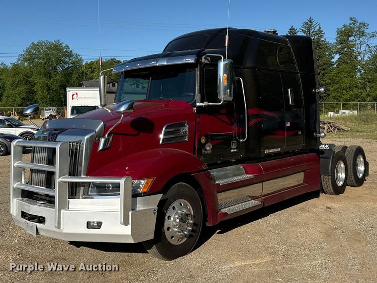 2020 Western Star W5700X Semi Truck - photo 1