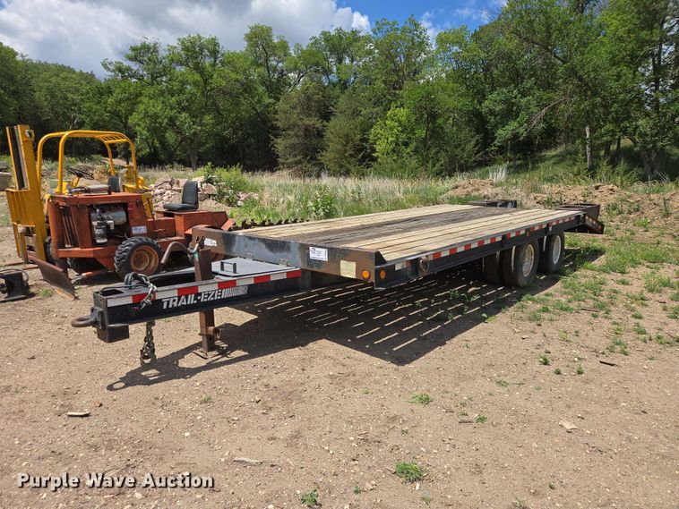 2003 Dakota Trail Eze TE24R24 Equipment Trailer