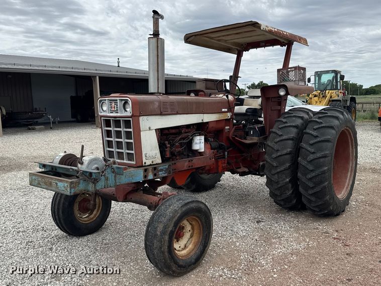 International Harvester Farmall 666 Tractor