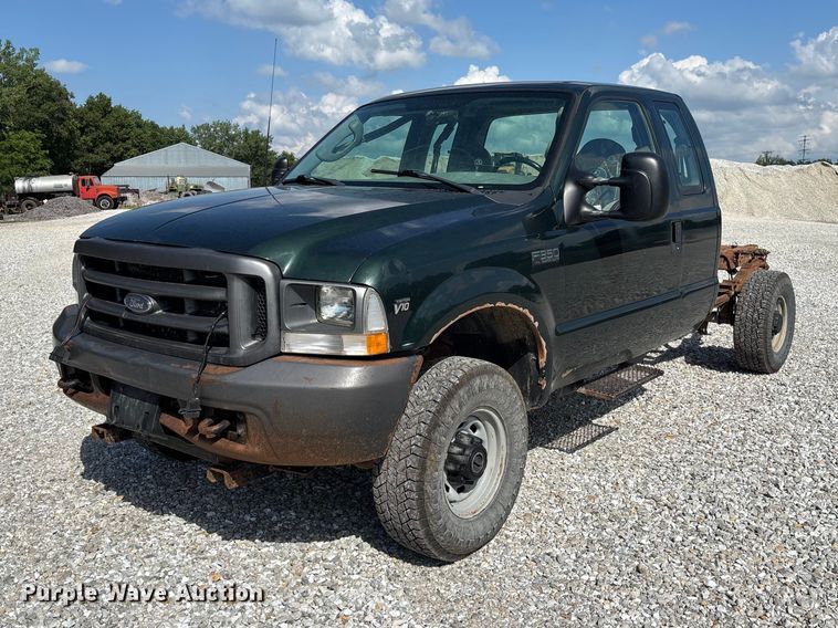 2003 Ford F350 Super Duty XL Ext. Cab Pickup Truck Cab And Chassis
