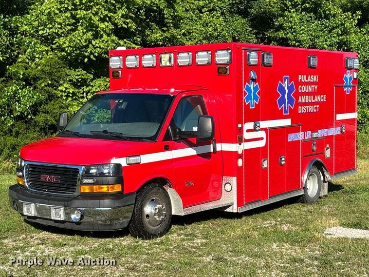 2015 GMC Savana 4500 Ambulance