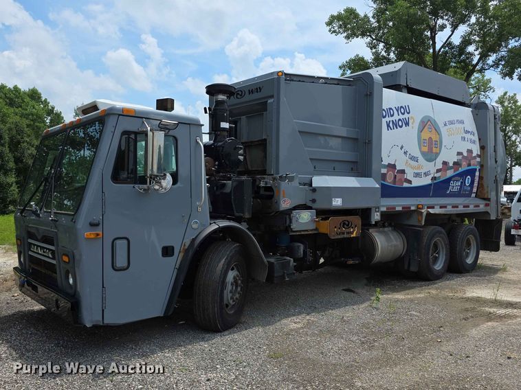 2016 Mack LEU633 Refuse Truck - photo 1