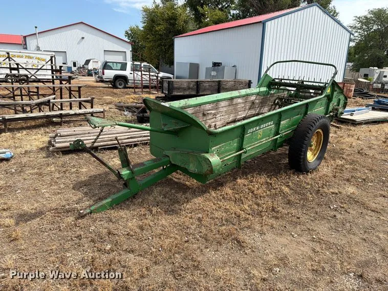 John Deere N Manure Spreader