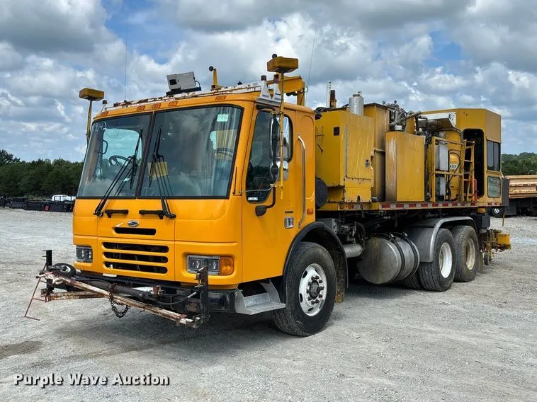 2005 Sterling Condor Paint Striper Truck