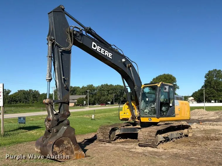 2017 John Deere 210G Excavator