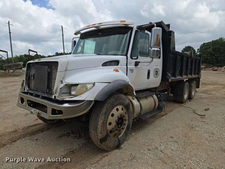 2007 International SF637 Dump Truck