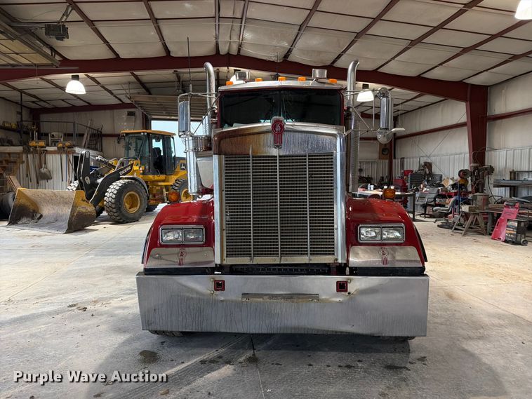 1995 Kenworth W900 Semi Truck - photo 2