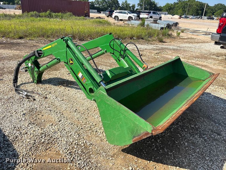 2022 John Deere 520M Loader - photo 3