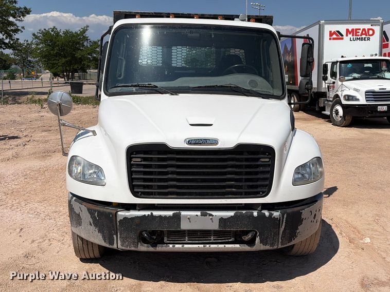 2020 Freightliner Business Class M2 Flatbed Truck - photo 2