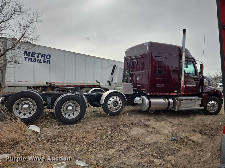 2024 Western Star 49X Semi Truck - photo 4