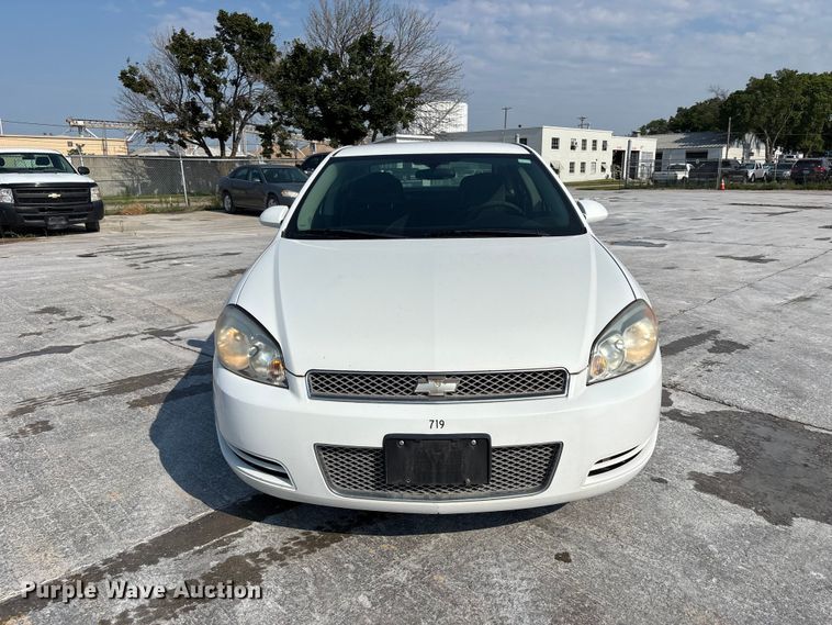 2013 Chevrolet Impala - photo 2