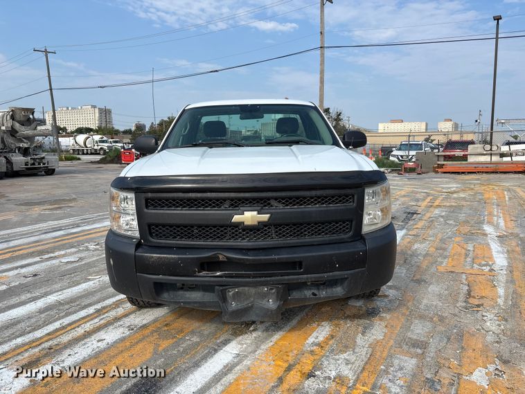 2010 Chevrolet Silverado 1500 Pickup Truck - photo 2
