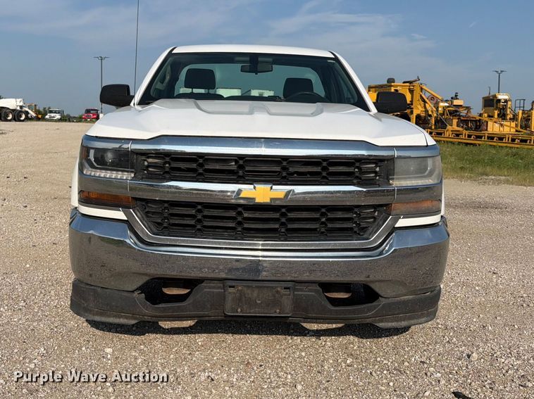 2016 Chevrolet Silverado 1500 Pickup Truck - photo 2