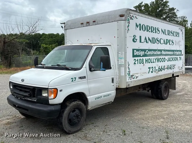 1999 Ford E350 Box Truck