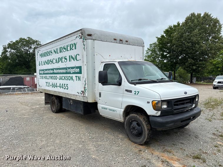 1999 Ford E350 Box Truck - photo 3