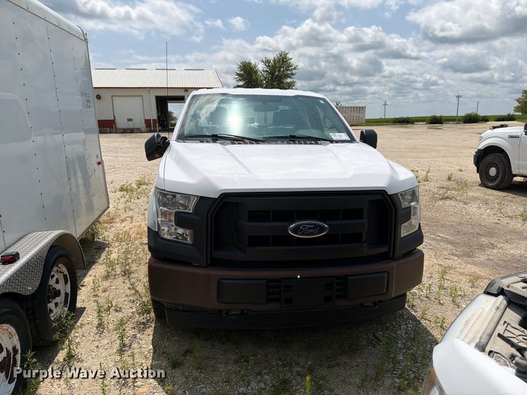 2017 Ford F150 Ext. Cab Pickup Truck - photo 2