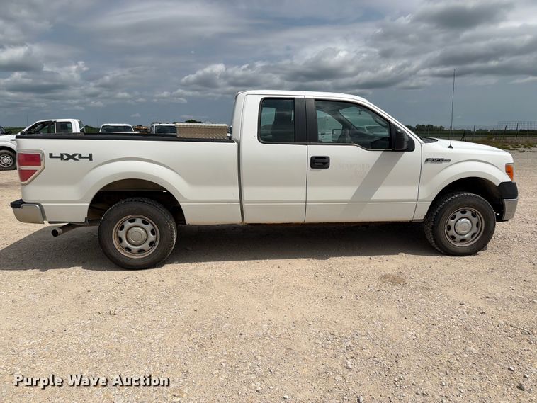 2014 Ford F150 Ext. Cab Pickup Truck - photo 4