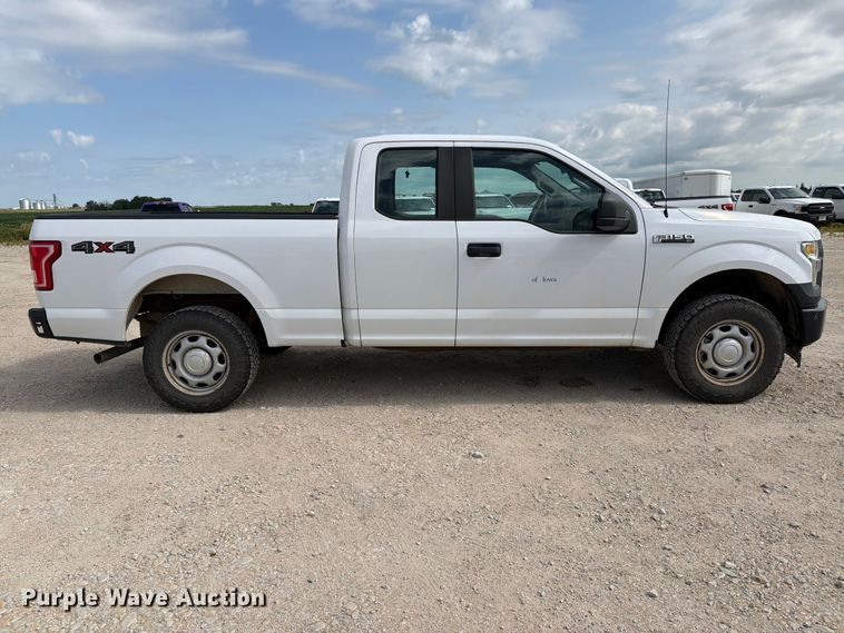 2017 Ford F150 Ext. Cab Pickup Truck - photo 4