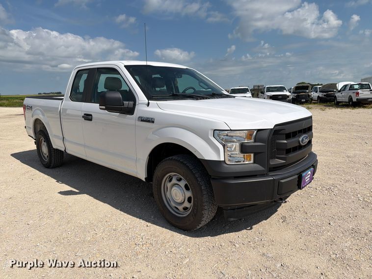 2017 Ford F150 Ext. Cab Pickup Truck - photo 3