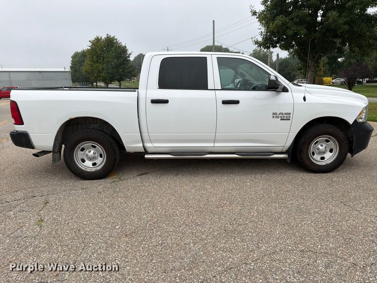 2019 RAM 1500 Crew Cab Pickup Truck - photo 4