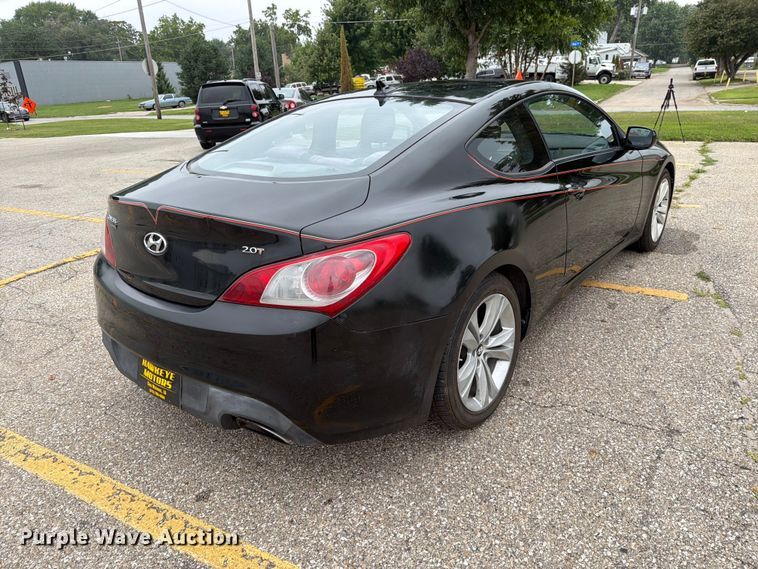 2010 Hyundai Genesis Coupe - photo 5