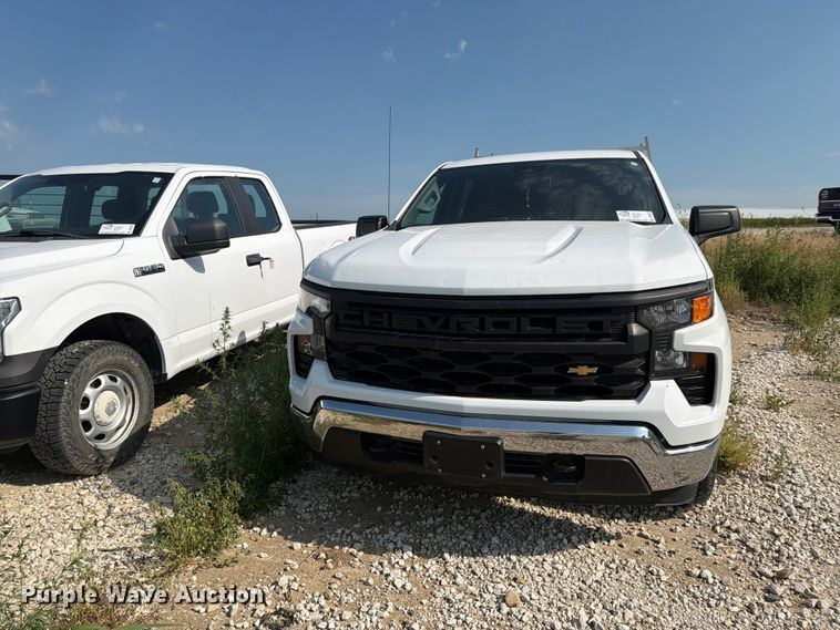 2023 Chevrolet Silverado 1500 Crew Cab Pickup Truck - photo 2