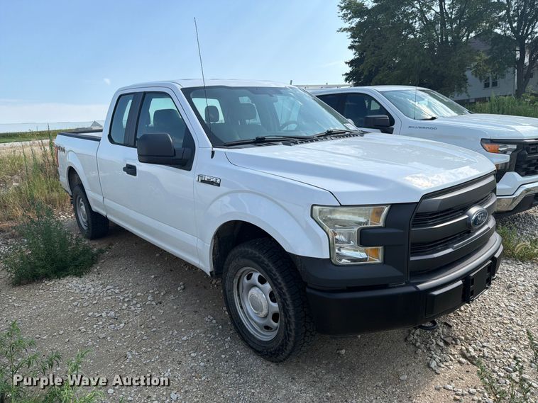 2015 Ford F150 Ext. Cab Pickup Truck - photo 3