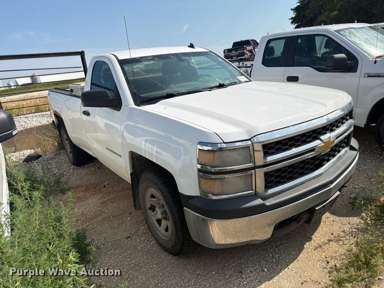 2014 Chevrolet Silverado 1500 Pickup Truck - photo 3