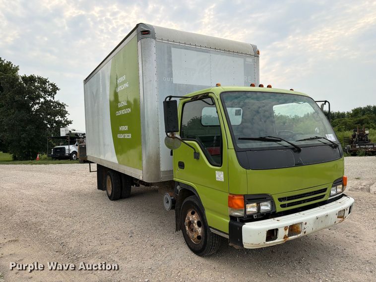 2002 Isuzu NPR Box Truck - photo 3